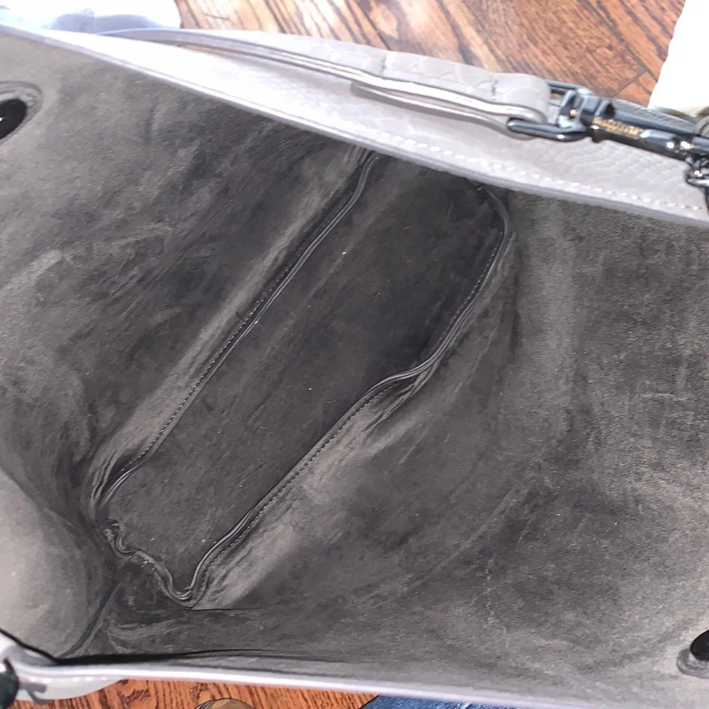 Gray Handbag - Picture 4 of 4